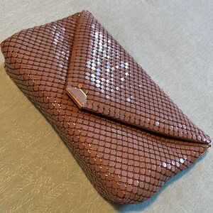 La Regale tan metal mesh magnetic closure bag, handmade in Hong Kong Vintage